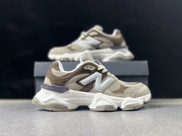 New Balance 9060 na colorway Truffle / Magnet (ou Brown / Grey)