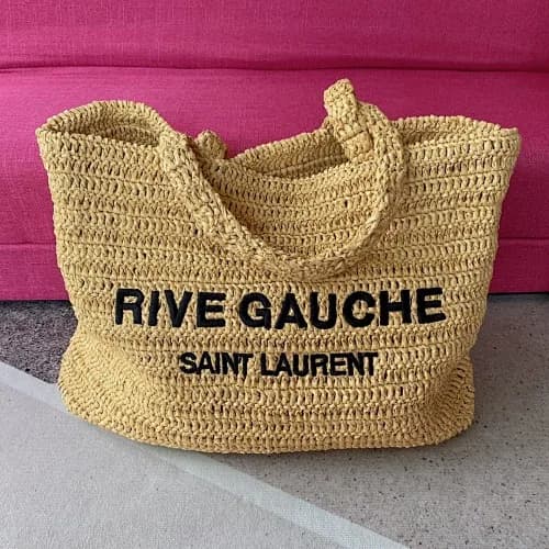 Saint Laurent (YSL) (modelo Saint Laurent Rive Gauche Tote Bag em Ráfia / Crochet em tom bege/palha natural)