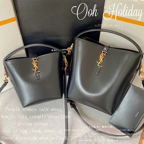 Saint Laurent (YSL) (modelo Saint Laurent LE 5 À 7 Supple Small/Medium Bucket Bag em pele preta)