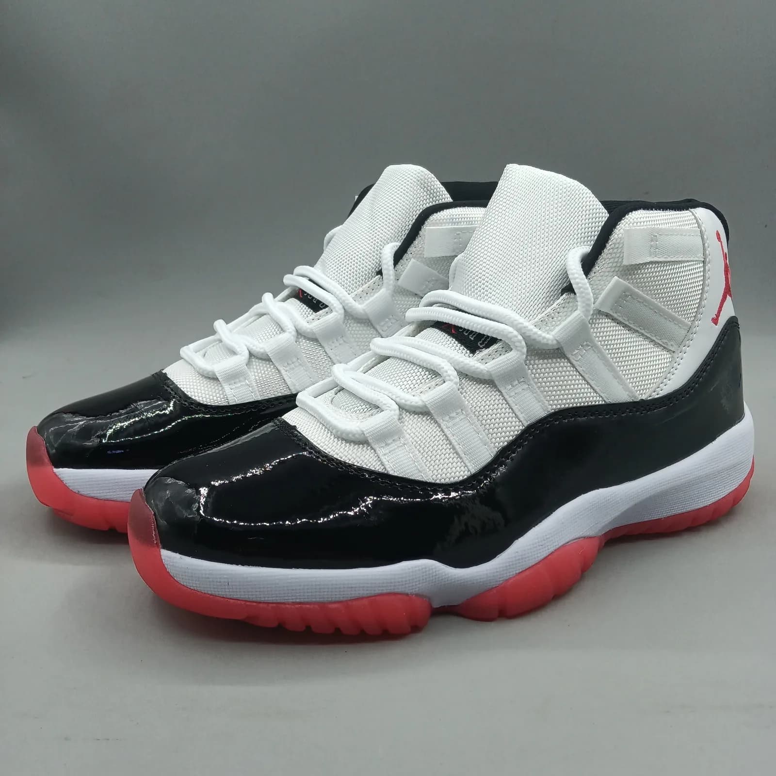 Air Jordan 11 Retro Low "Concord Bred"